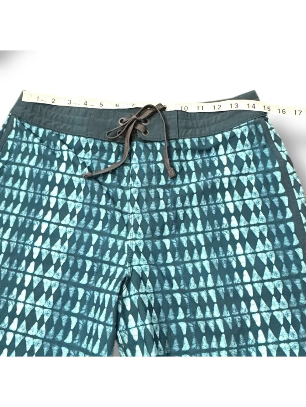 PrAna Roots Studio Green Blue Geometric Board Short Swim Water Men’s Size 30